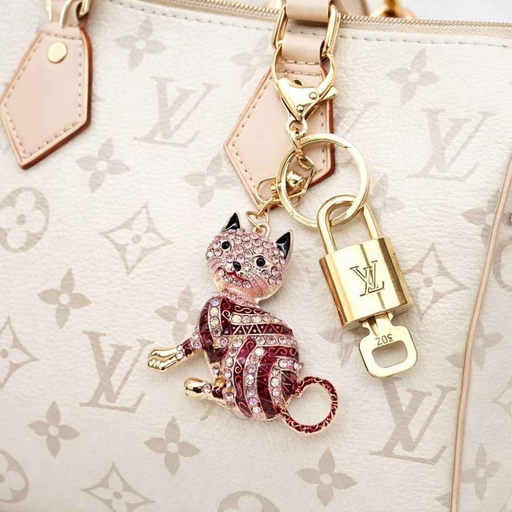 Authentic Louis Vuitton Gold Padlock 🔑 Unbranded Cat Keychain Bag Charm LV